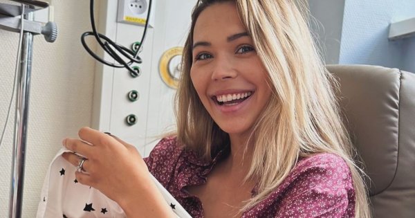 Sandra Kubicka pokazała się w stroju kąpielowym. A minęło dopiero 20 dni od porodu