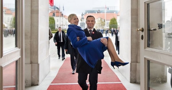 Na ślubie Andrzeja i Agaty goście zbierali szczęki z podłogi. Młoda para zaserwowała prawdziwe rewolucje