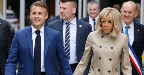 Brygida od Emmanuela wskoczyła w beżową garsonkę. 71-latka błyszczała u boku męża