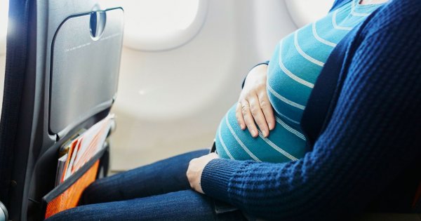 "Synowa jest w ciąży, a chce lecieć samolotem do Egiptu. Nie jest odpowiedzialną matką"