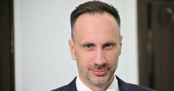 Obłudny Januszek docenia solidarność Przemka wobec Marcina. Sam uciekł z poprzedniego obozu