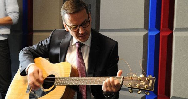 DJ Mateusz Morawiecki ma nosa do dobrej muzyki. Pokazał swoją playlistę