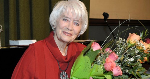 Alina Janowska ps. "Alina" była łączniczką w Powstaniu. Ostatni długi wywiad z aktorką ze "Złotopolskich"