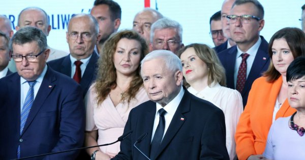 Jarek: "Apeluję do wszystkich patriotów, aby nawet niewielkie sumy" [memy]