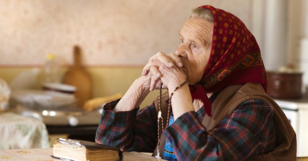 "Omijam kościół szerokim łukiem. Babcia przestała się do mnie odzywać. Martwię się o nią"