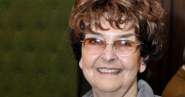 92-letnia Rena Rolska nie żyje. Dama polskiej estrady odeszła lekko we śnie
