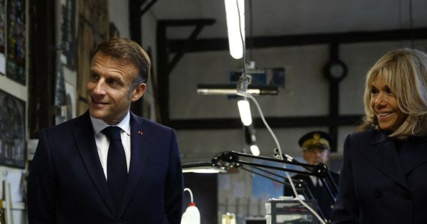 Brygida od Emmanuela cała w czerni. 71-latka podkreśliła talię osy modną marynarką