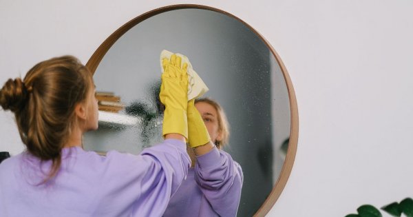 "Teściowa czepiała się, że niedokładnie sprzątam. Zapowiedziała, że będzie u nas sprzątać co dwa dni"