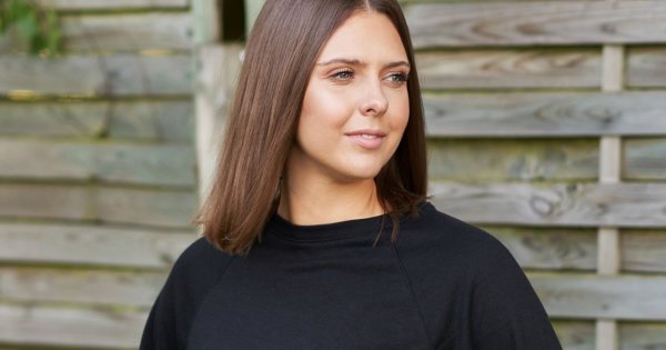 "Teściowa codziennie rozpływa się nad wnusiem. Mnie całkowicie olewa i ignoruje"