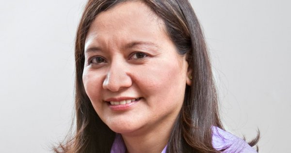 "Brat męża podarował mi dziwną książkę. Chce, abym była dobrą i posłuszną żoną"