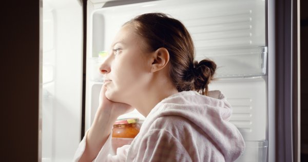 "Mąż zmienił pracę. Od tej pory budzi mnie o 5-tej rano, żebym zrobiła mu kanapki"