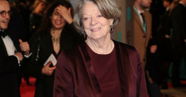 Król Karol III ubolewa nad śmiercią Maggie Smith. Wspomina: "Ciepło i dowcip od niej promieniały"