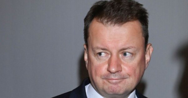 Zapytali go o dramatyczne incydenty w polskich szkołach, a on wypalił z lekcjami religii! Wypowiedź Błaszczaka wywołała burzę
