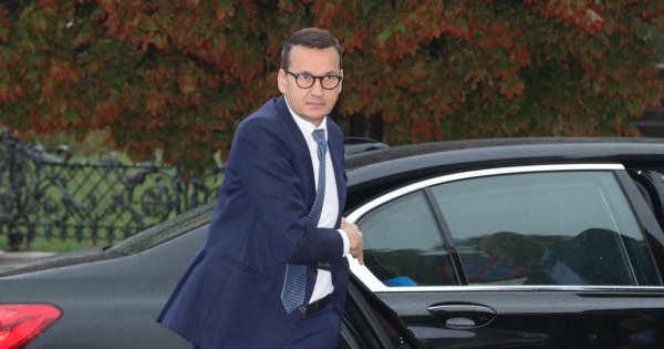 Mateusz wiercił ścianę w lakierkach. Nie chciał gumowców, bo: "Te lakierki może zniszczyć"