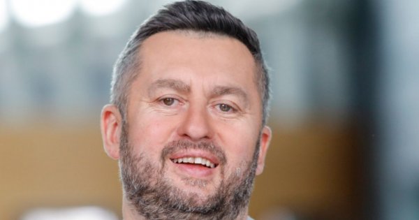Norbi wraca na antenę. Będzie prowadzić program dla osób po 50 roku życia