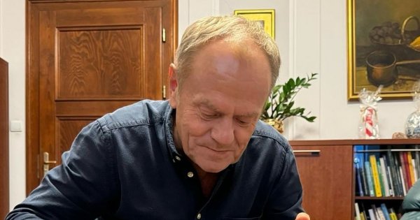 Donald o 365 dniach swojej pracy: "Mam nadzieję, że jeszcze chwilę ze mną wytrzymacie" [wideo]