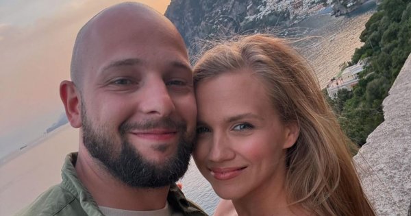 Agnieszka Kaczorowska rozstała się z mężem. Para niedawno świętowała 6. rocznicę ślubu i ma 2 córki