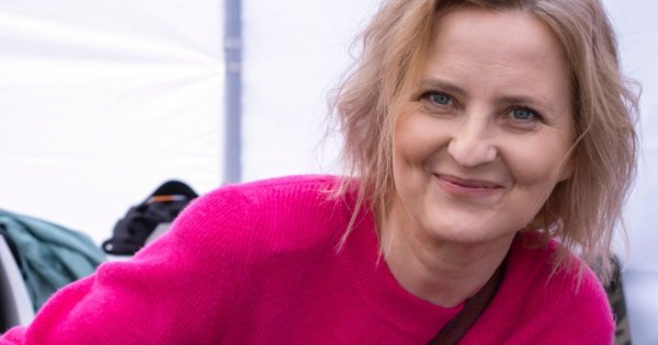 Izabela Kuna obchodzi dzisiaj 54 urodziny. Tak gwiazda zmieniała się przez lata