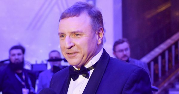 Wpadka na antenie telewizji z Jackiem w roli głównej. Wszyscy zobaczyli wielkiego byka [wideo]
