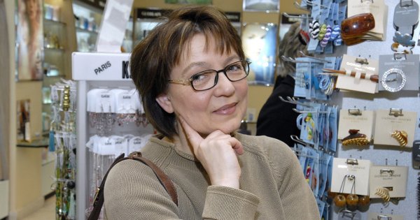 Dawno niewidziana Krystyna Czubówna wskoczyła w najmodniejsze odcienie tej jesieni