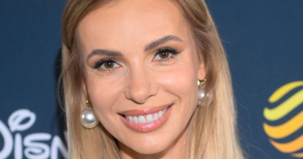 39-letnia Izabela Janachowska odsłoniła ciążowy brzuszek. Fani w szoku: "Gdzie to dziecko się mieści?" [zdjęcie]