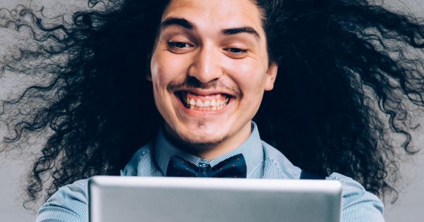 "Mój syn chce rzucić studia, żeby robić karierę w internecie. Jestem przestarzałą matką, która woli fach w ręku"