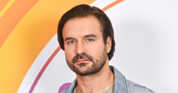 Piotr Stramowski pokazał mamę. Wiadomo, po kim aktor jest taki przystojny