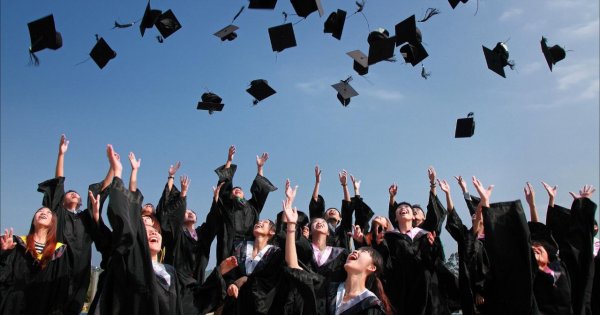 "Mój syn chce rzucić studia, bo 'to nie ma sensu'. Według niego to strata czasu, według mnie strata szansy"