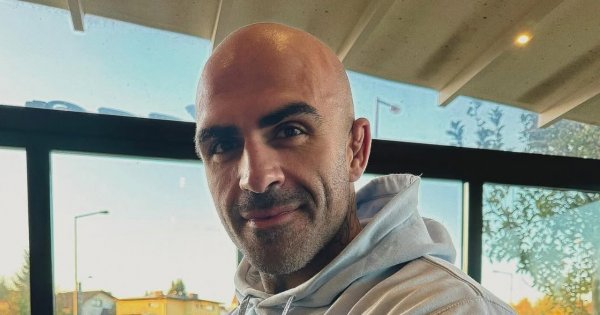 Tak wyglądał Akop Szostak, nim zrobił formę. Zmienił się nie do poznania