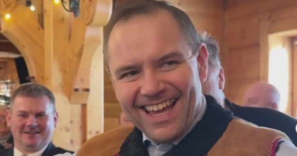 Karol wynajmował za nasz hajs wypasiony apartament przez pół roku. Jego dom stał 5 km dalej