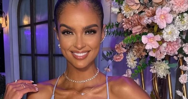 Klaudia El Dursi w obcisłej kreacji z dużym dekoltem eksponuje zmieniające się ciało w ciąży. Fani zachwyceni