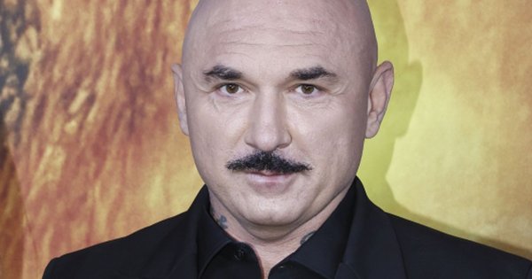 Patryk Vega zatańczył i pokazał swoje kocie ruchy. Memiarze mają używanie i tworzą przeróbki i memy [wideo]