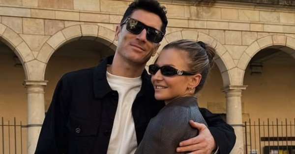 Anna Lewandowska odsłoniła nogi i podkreśliła tył w mega obcisłej sukience na prestiżowej gali