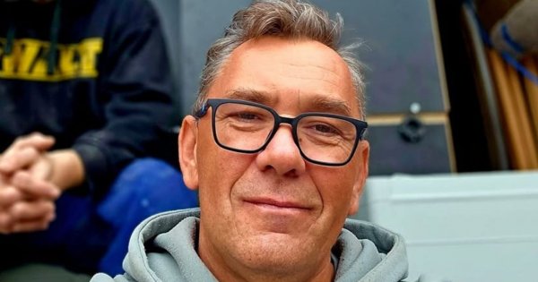 Darek Stolarz na intymnym zdjęciu z żoną. Zaskakujące, jak bardzo jest podobna do Doroty Szelągowskiej