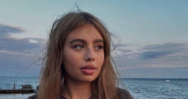 Oliwia Bieniuk w odważnej plażowej odsłonie. Piękna, subtelna i zniewalająca