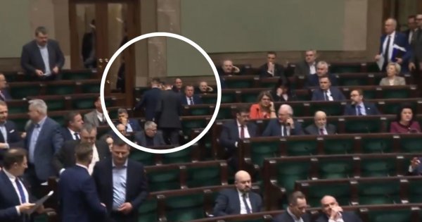 Szymek wyrzucił kolegę z biura na Wiejskiej, bo ten był "niedysponowany": "Nie jest pan w stanie uczestniczyć w obradach" [wideo]