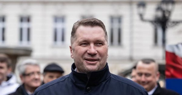 Przemysław Czarnek oszalał na jej punkcie. Wydał fortunę, by być z Kasią. Kim jest jego żona? [zdjęcia]