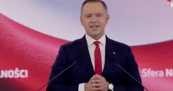 Karol z kolejną wpadką na przemówieniu. Przejęzyczył się i "pucię" usłyszała cała Polska [wideo i memy]