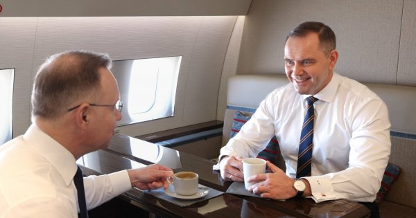 Andrzej zmył Karolka. Ostro stwierdził, że włodarz nie może mieć ciągot do wciągania [wideo]