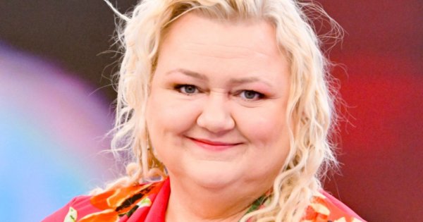 Manuela z "Big Brothera" kusiła nóżką w kabaretkach. Odniosła się też do głośnej sprawy z Wojtkiem G.