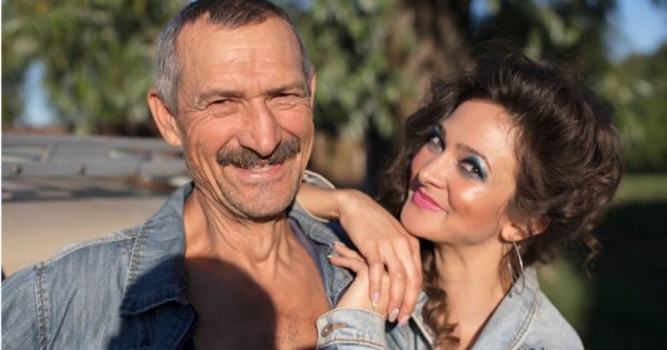 "Muszę coś zmienić w życiu" – po 30 latach zostawił żonę dla młodszej. Jego powód był absurdalny"