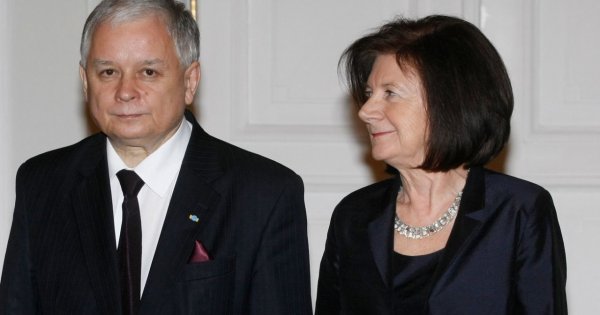 Maria od Lecha była stylową damą. Wspominamy jej najlepsze kreacje. Ta czerwona kiecka przeszła do historii