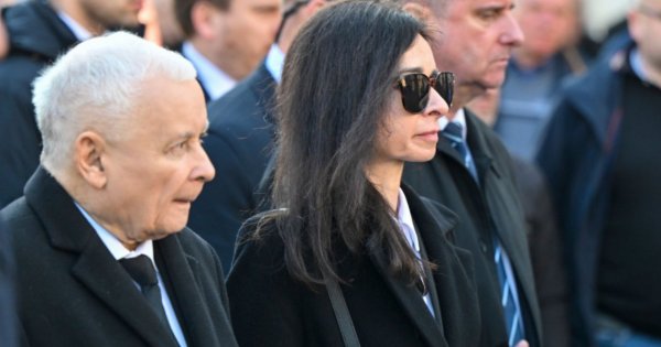 Marta od Lecha u boku wujka. Podczas oficjalnych uroczystości zadała szyku w eleganckiej stylizacji