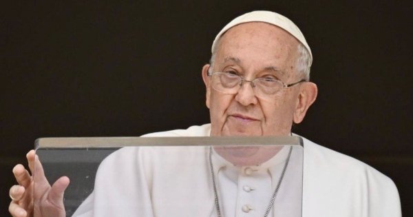 Franciszek był poliglotą, smakoszem pizzy i miłośnikiem prostoty. Jednak mało kto wie o jego trudnym dzieciństwie