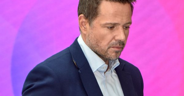 Wybraliśmy najlepsze stylizacje pięknisia Rafała. Ten przystojniak ma całkiem dobry gust