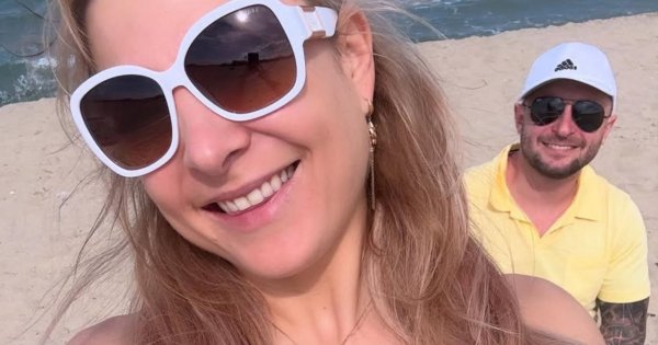Magda Narożna wije się nad brzegiem morza w kusym stroju. Fani nie mogą oderwać od niej oczu: "Cudowna figura" [wideo]