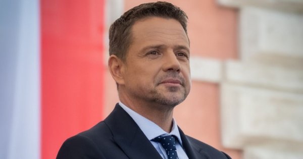 Rafał pokazał osobistą fotkę z Gosią z kampanii. Fani są zachwyceni: "To zdjęcie powinniście opublikować w kampanii" [foto]