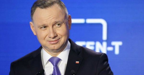 Autobiografia Andrzeja ciągnie go na dno. Nie do wiary, do czego porównał ją antyfan 53-latka