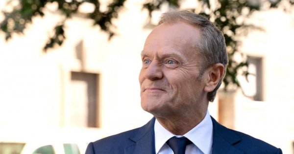 Donek ma powody do radości. Ludzie w niego wierzą, choć specjaliści mają pewne obawy