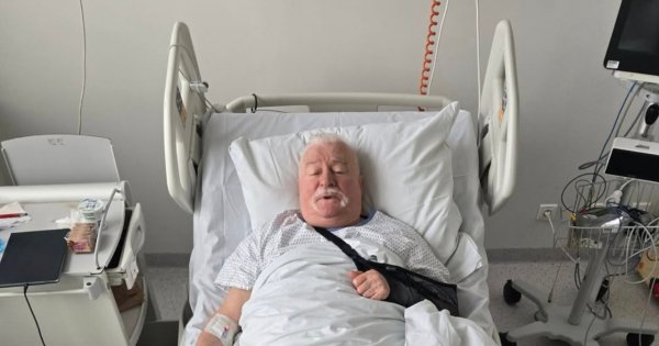 Lech Wałęsa nadaje prosto ze szpitalnego łóżka. Fani zadrżeli o jego stan zdrowia